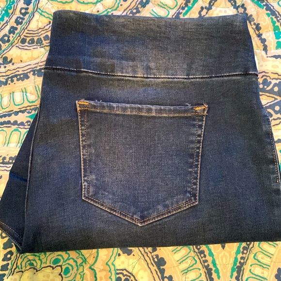 Lee women’s 18 tall jean jeggings - Picture 12 of 12